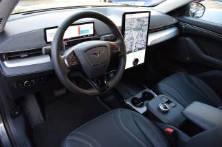 FORD Mustang Mach-E usata, con Alzacristalli elettrici