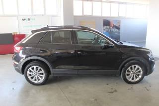 VOLKSWAGEN T-Roc usata, con Autoradio