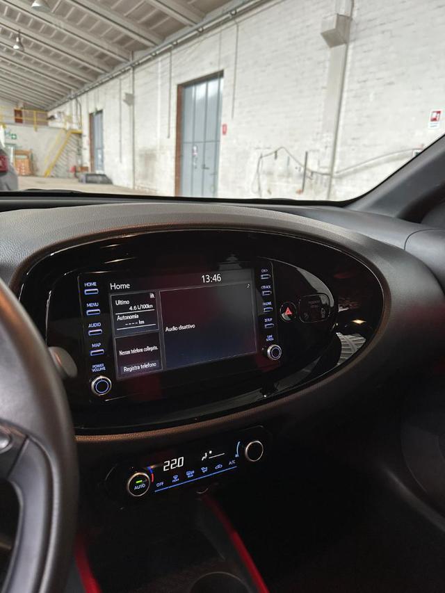 TOYOTA Aygo X usata, con Park Distance Control