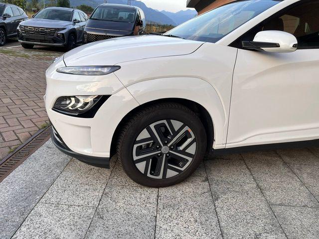 HYUNDAI Kona usata, con Antifurto