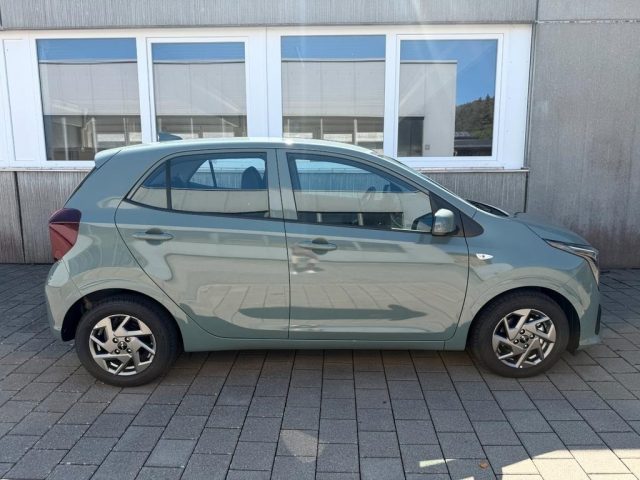 KIA Picanto usata, con Sistema di navigazione