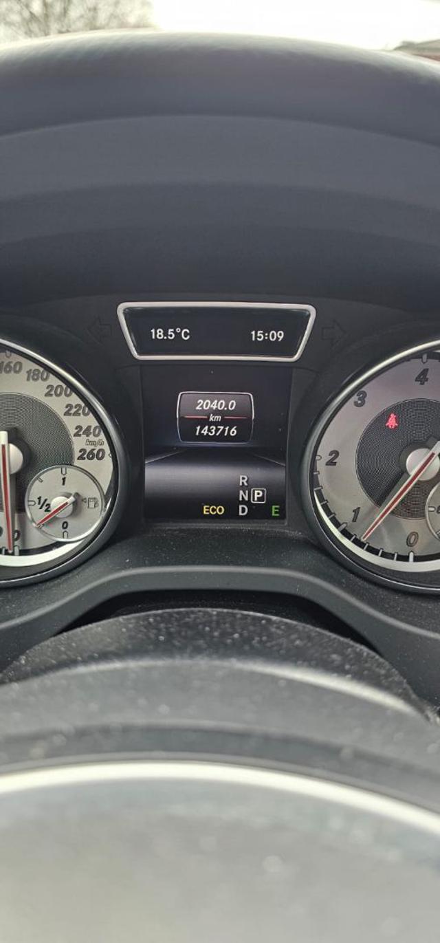 MERCEDES-BENZ GLA 200 usata, con Cronologia tagliandi