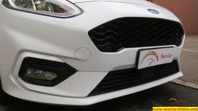 FORD Fiesta usata, con USB