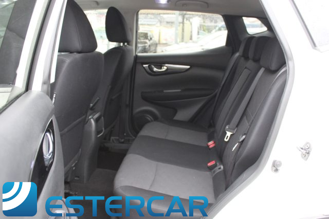 NISSAN Qashqai usata, con Boardcomputer