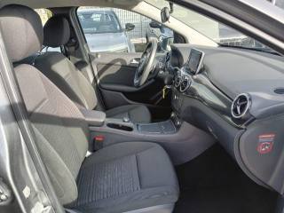 MERCEDES-BENZ B 180 usata, con Touch screen