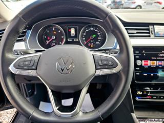 VOLKSWAGEN Passat Variant usata, con Climatizzatore