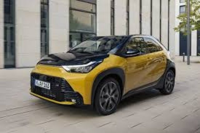 TOYOTA Aygo X usata, con ABS