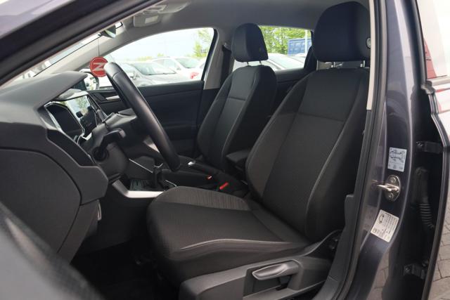 VOLKSWAGEN Taigo usata, con Autoradio