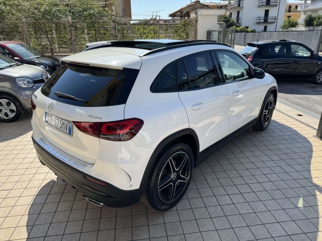 MERCEDES-BENZ GLA 200 usata, con Chiusura centralizzata