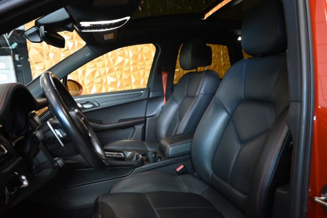 PORSCHE Macan usata 26