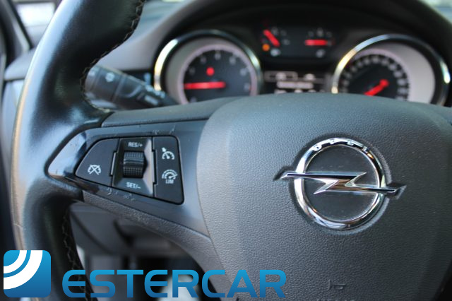 OPEL Astra usata, con Servosterzo