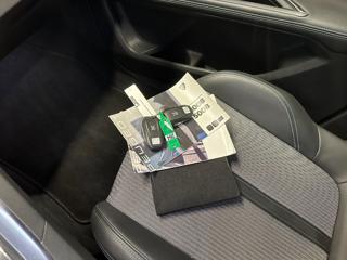 PEUGEOT 5008 usata, con USB