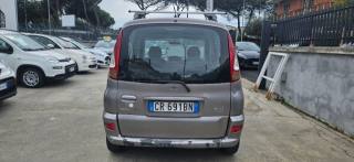 TOYOTA Yaris usata, con Alzacristalli elettrici