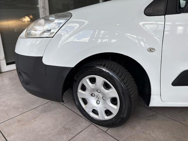 PEUGEOT Partner usata, con Servosterzo