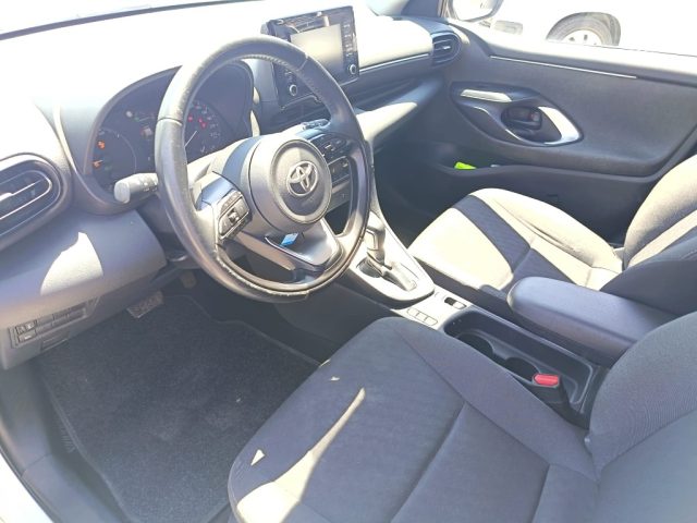 TOYOTA Yaris usata 8