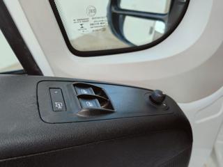PEUGEOT Boxer usata, con MP3