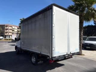 IVECO Daily usata, con Autoradio