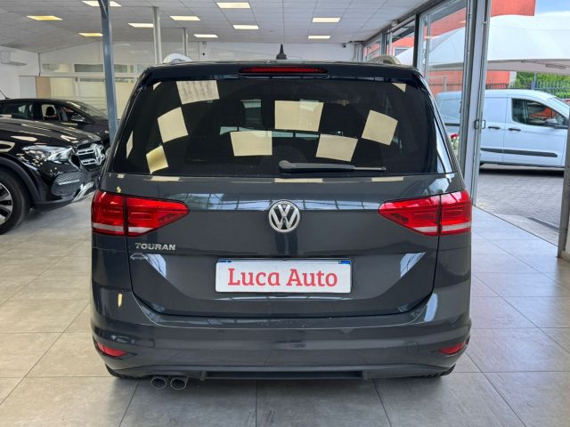 VOLKSWAGEN Touran usata, con Autoradio