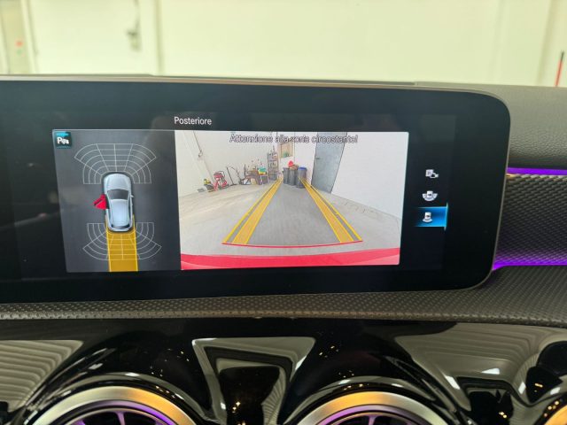 MERCEDES-BENZ A 180 usata, con Touch screen