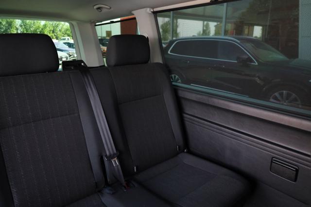 VOLKSWAGEN Multivan usata, con Hill holder