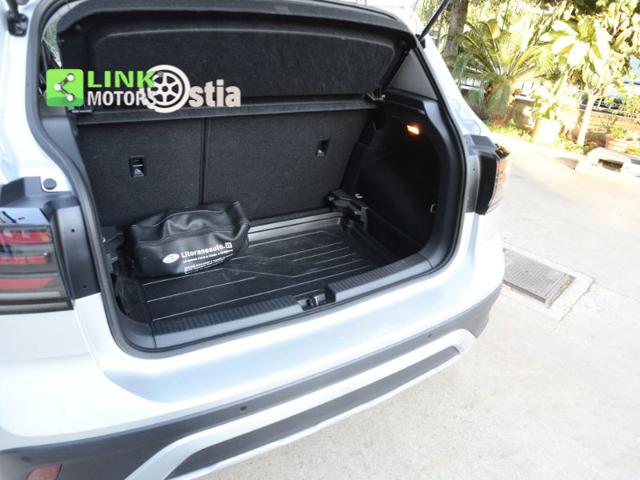 VOLKSWAGEN T-Cross usata 26