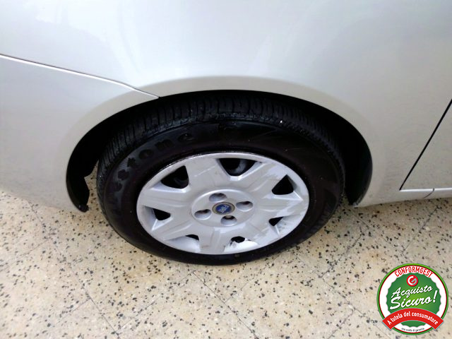 FIAT Punto usata 23