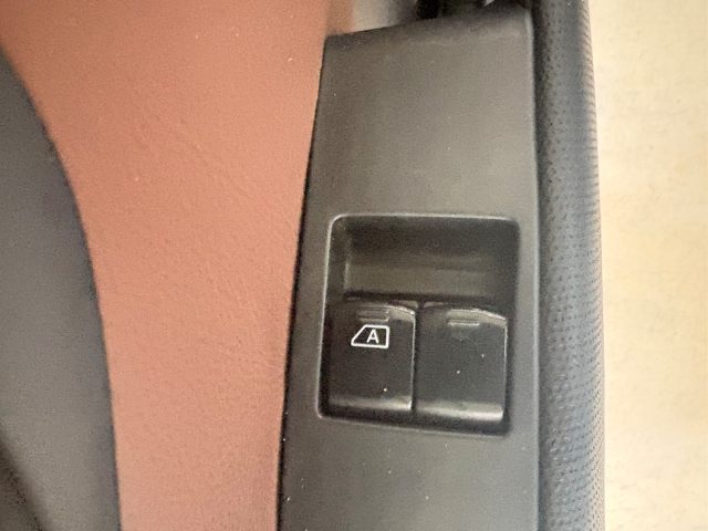 NISSAN Micra usata, con Volante multifunzione