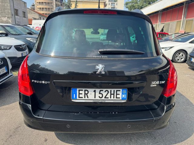 PEUGEOT 308 usata, con Boardcomputer