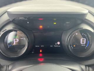 TOYOTA Yaris usata 13