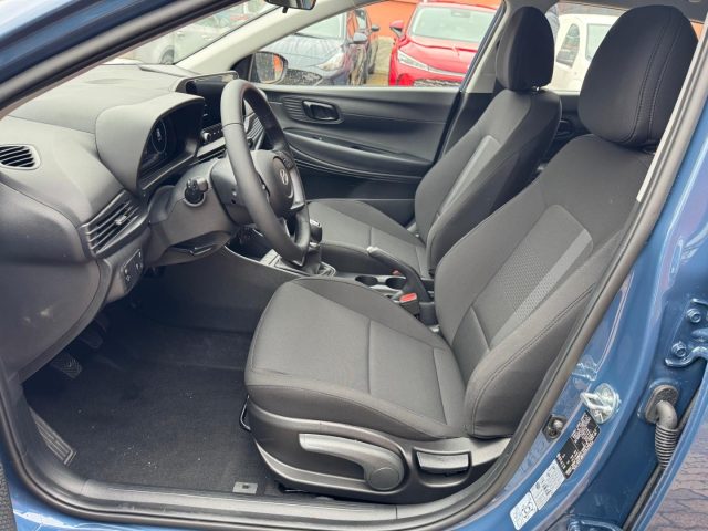 HYUNDAI i20 usata, con Luci diurne LED