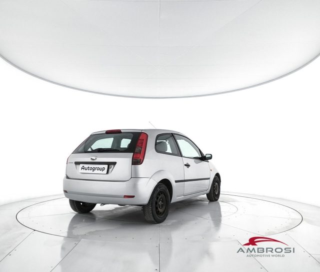 FORD Fiesta usata 2