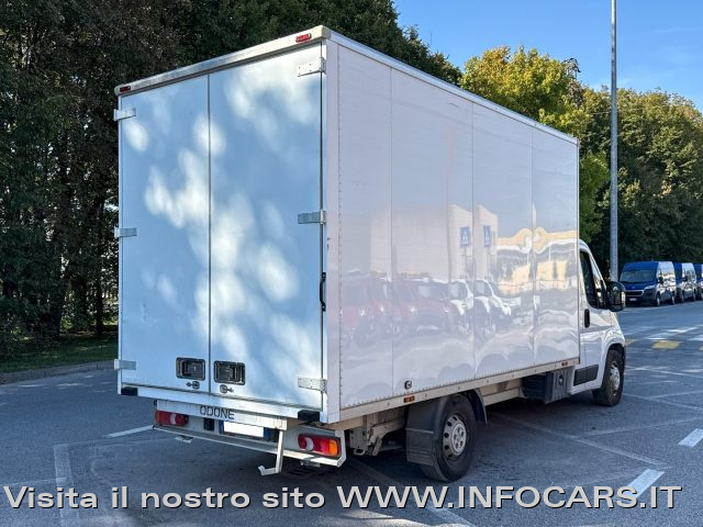 PEUGEOT Boxer usata, con Alzacristalli elettrici