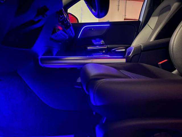 MERCEDES-BENZ GLA 180 usata, con Controllo elettronico della corsia