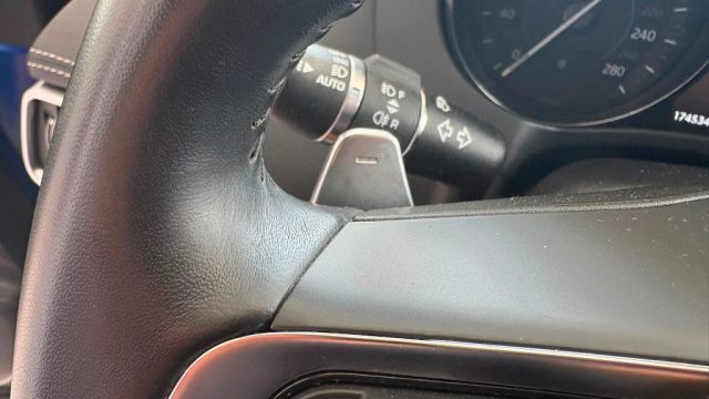 JAGUAR F-Pace usata, con Fari Xenon