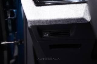 PEUGEOT 3008 usata, con Volante in pelle