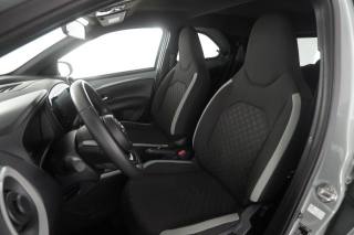 TOYOTA Aygo X usata 2