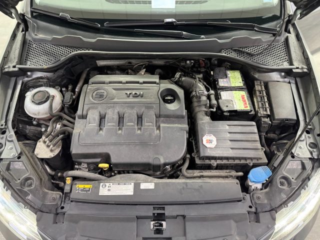 SEAT Leon usata, con Autoradio digitale