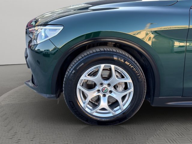 ALFA ROMEO Stelvio usata, con Autoradio digitale
