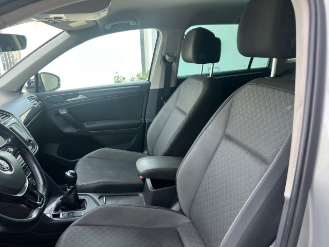 VOLKSWAGEN Tiguan usata, con USB