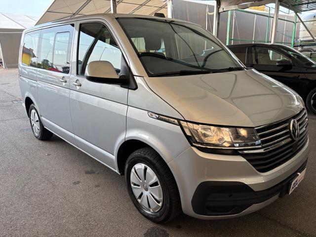 VOLKSWAGEN Caravelle usata, con Airbag
