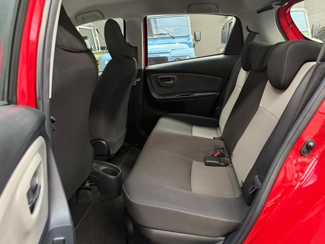 TOYOTA Yaris usata, con Specchietti laterali elettrici