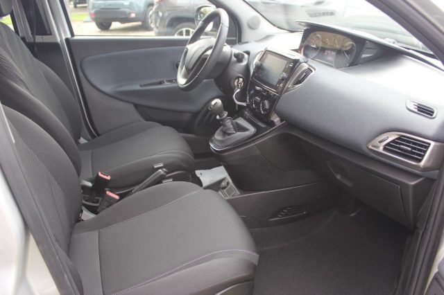 LANCIA Ypsilon usata, con ESP