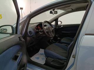 OPEL Corsa usata, con Portellone posteriore elettrico