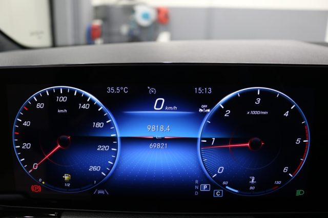 MERCEDES-BENZ GLA 200 usata, con Controllo elettronico della corsia