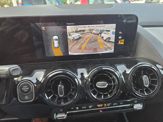 MERCEDES-BENZ GLA 200 usata, con Sedile posteriore sdoppiato