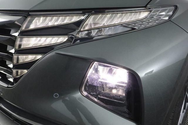 HYUNDAI Tucson usata 8