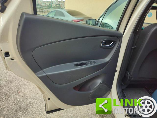 RENAULT Captur usata, con Sistema di navigazione