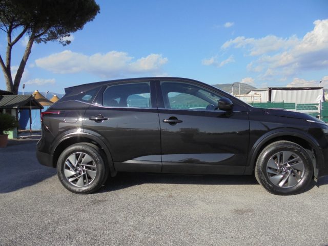 NISSAN Qashqai usata, con Fari LED