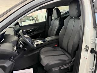PEUGEOT 3008 usata, con Sensori di parcheggio posteriori