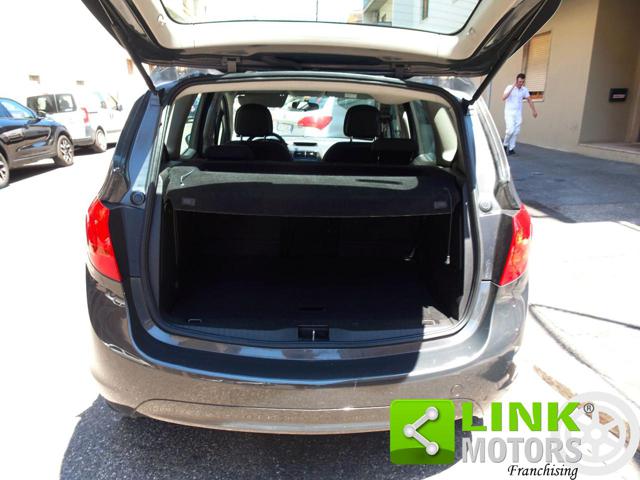 OPEL Meriva usata, con Sedile posteriore sdoppiato